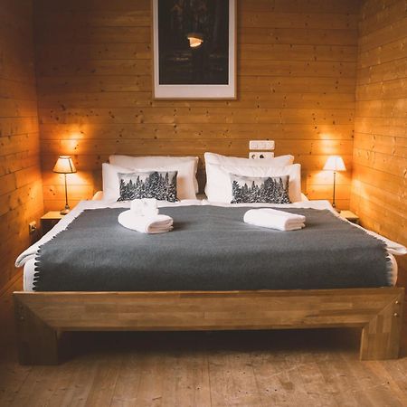 Naturnahes Familienchalet Mit Garten - Wifi - Netflix - Nur 15 Minuten Vom Chiemsee Und 35 Minuten Von Muenchen Entfernt Vogtareuth Екстер'єр фото