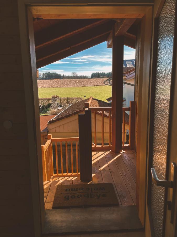 Naturnahes Familienchalet Mit Garten - Wifi - Netflix - Nur 15 Minuten Vom Chiemsee Und 35 Minuten Von Muenchen Entfernt Vogtareuth Екстер'єр фото